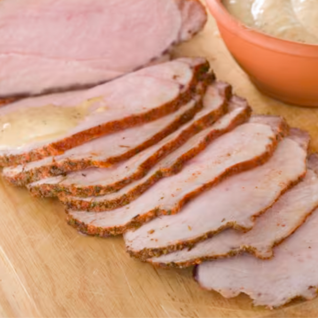 Lomito de cerdo al jugo Bavaria, finas láminas cocidas con su caldo, congelado en formato de 1 kg